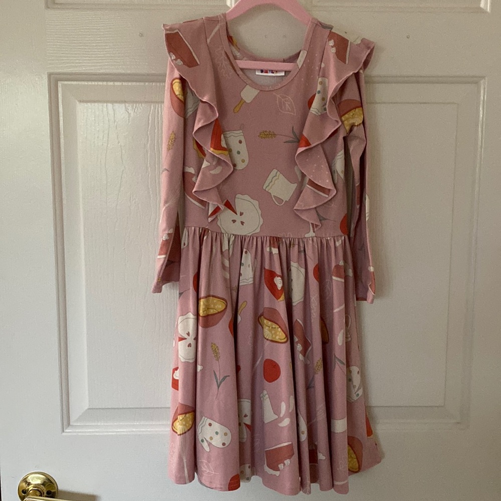 7 NWT DDS Ruffle
